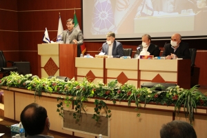 رئیس اتاق کاشان: موانع مالیاتی برای سرمایه گذاری خارجی در کاشان مرتفع شود